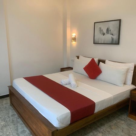 Jenushi Homestay Kandy Eksteriør bilde