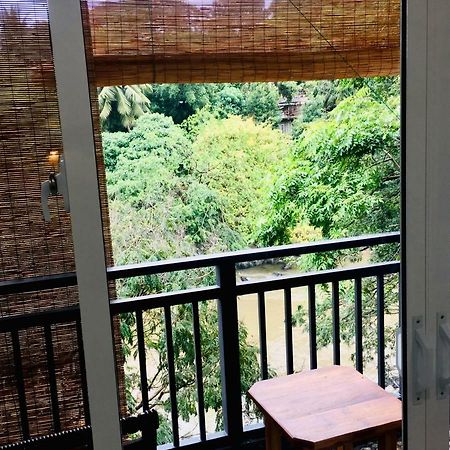Jenushi Homestay Kandy Eksteriør bilde