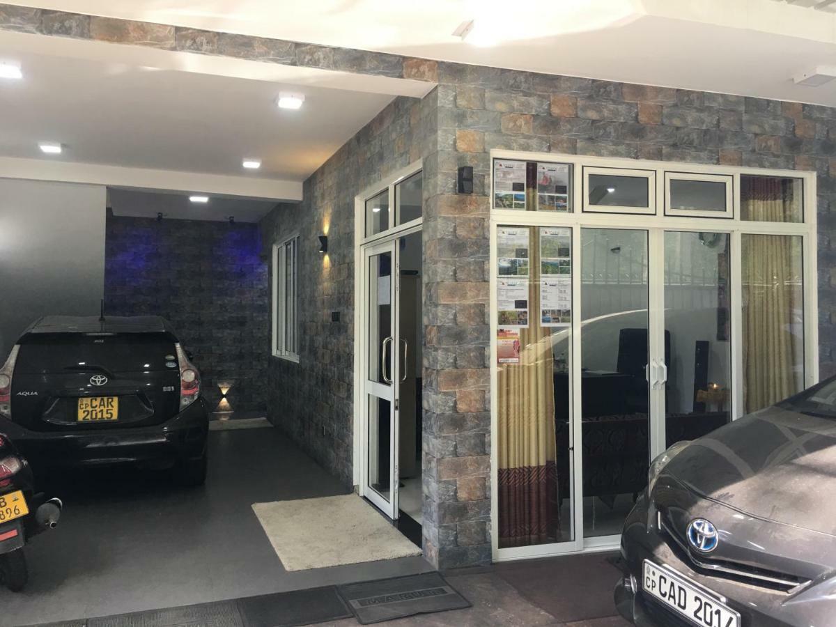 Jenushi Homestay Kandy Eksteriør bilde