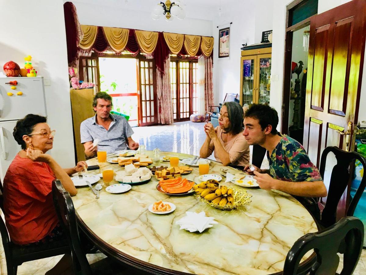 Jenushi Homestay Kandy Eksteriør bilde
