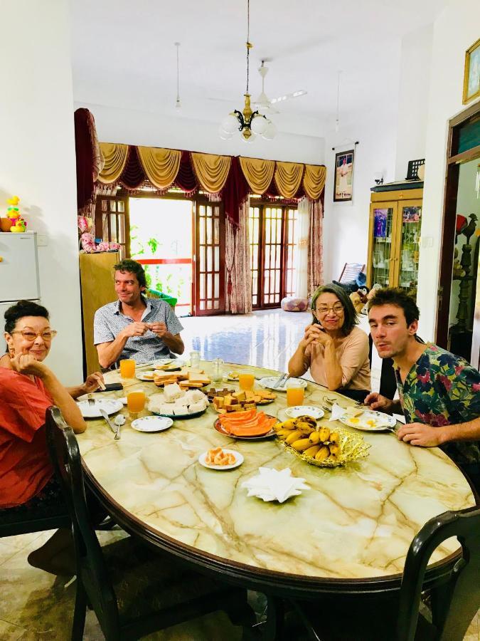 Jenushi Homestay Kandy Eksteriør bilde