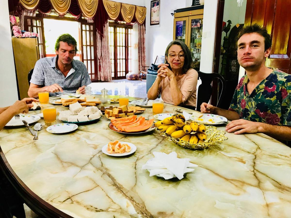 Jenushi Homestay Kandy Eksteriør bilde